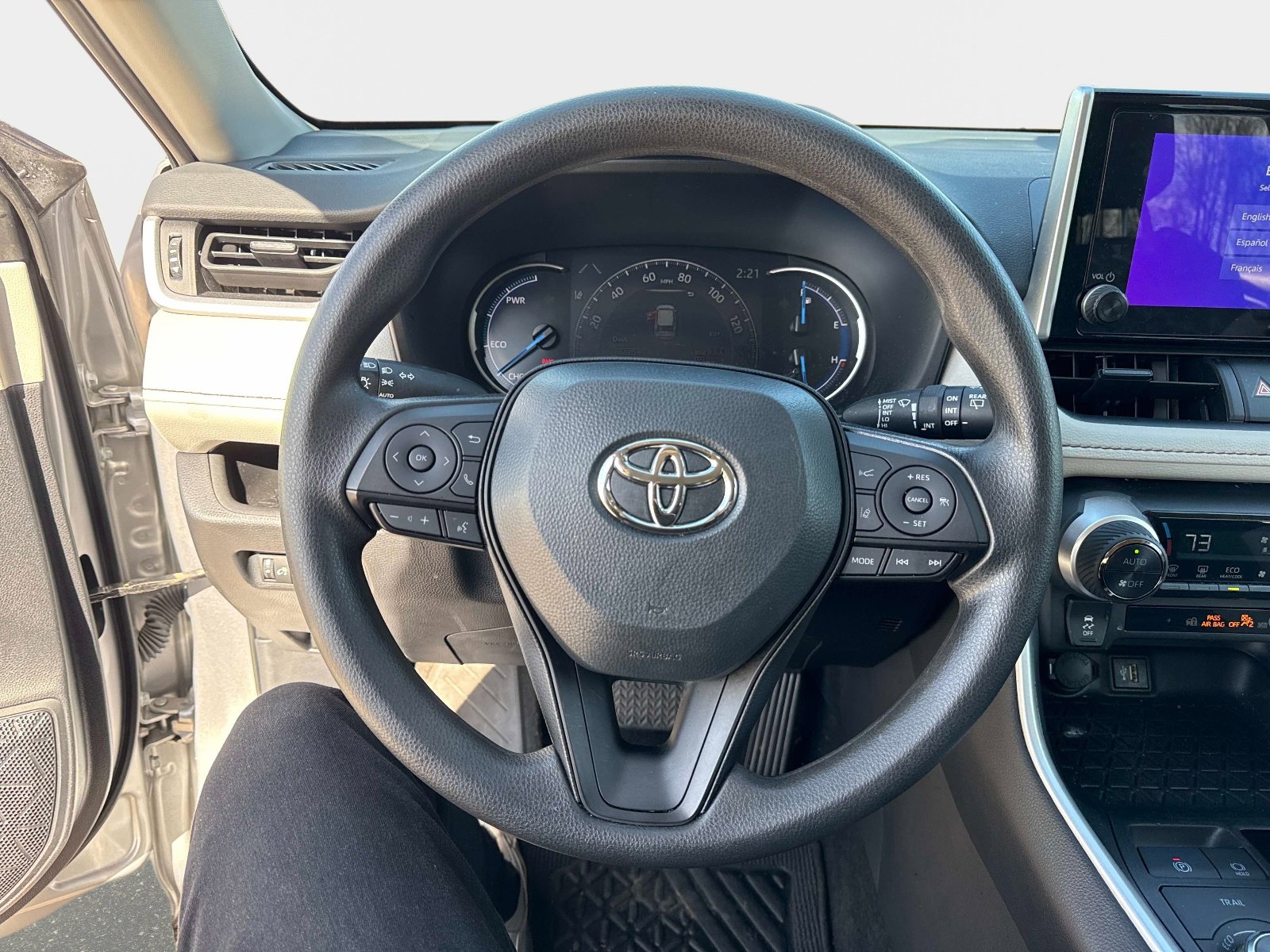 Used 2024 Toyota RAV4 XLE image 25