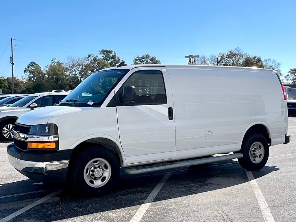 Used 2024 Chevrolet Express 2500 w/ Driver Convenience Package image 8
