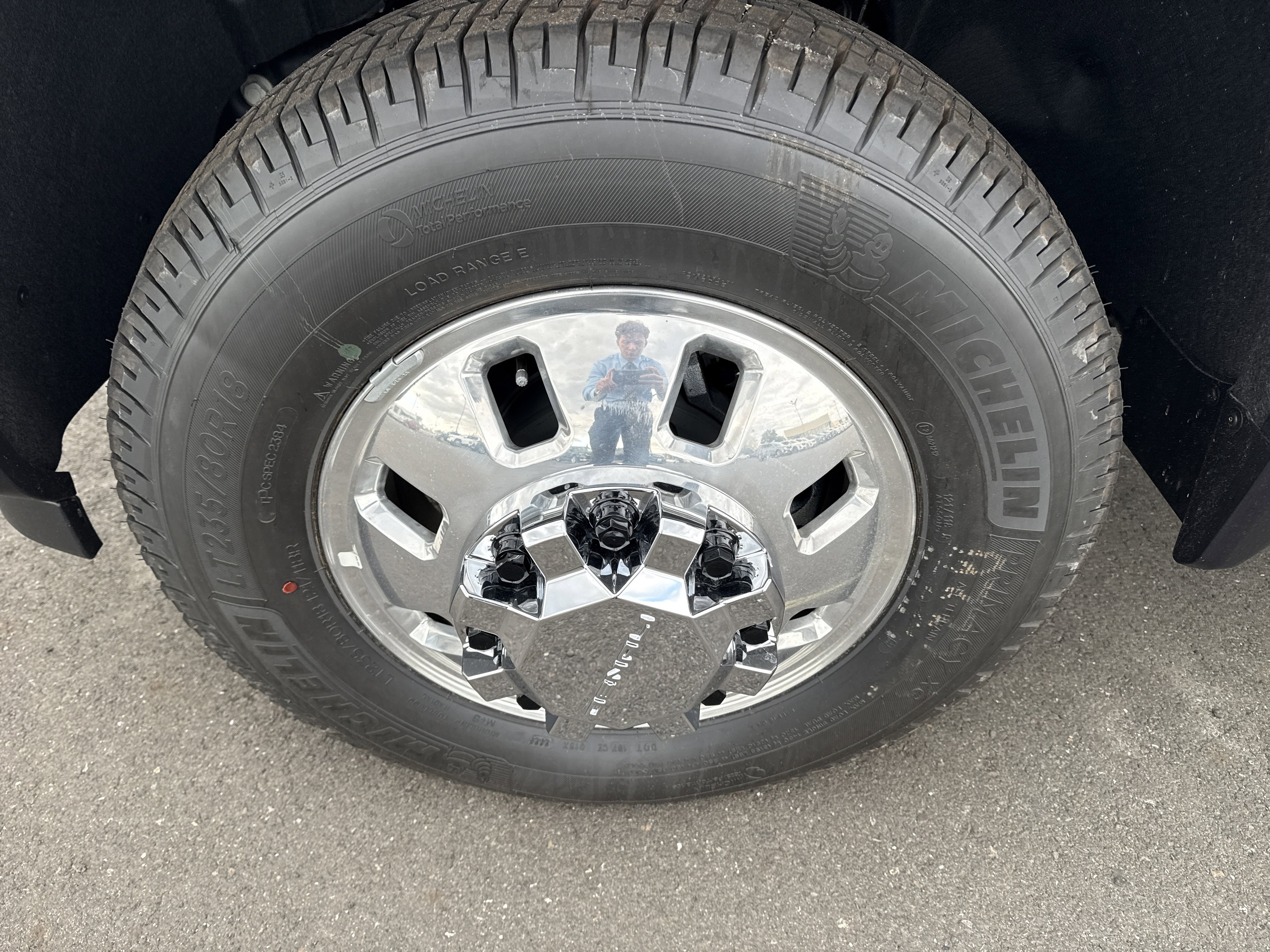 New 2026 GMC Sierra 3500 Denali Ultimate image 11