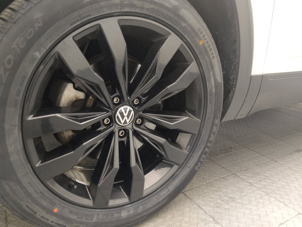 Used 2021 Volkswagen Atlas Cross Sport SEL AWD/4WD image 31