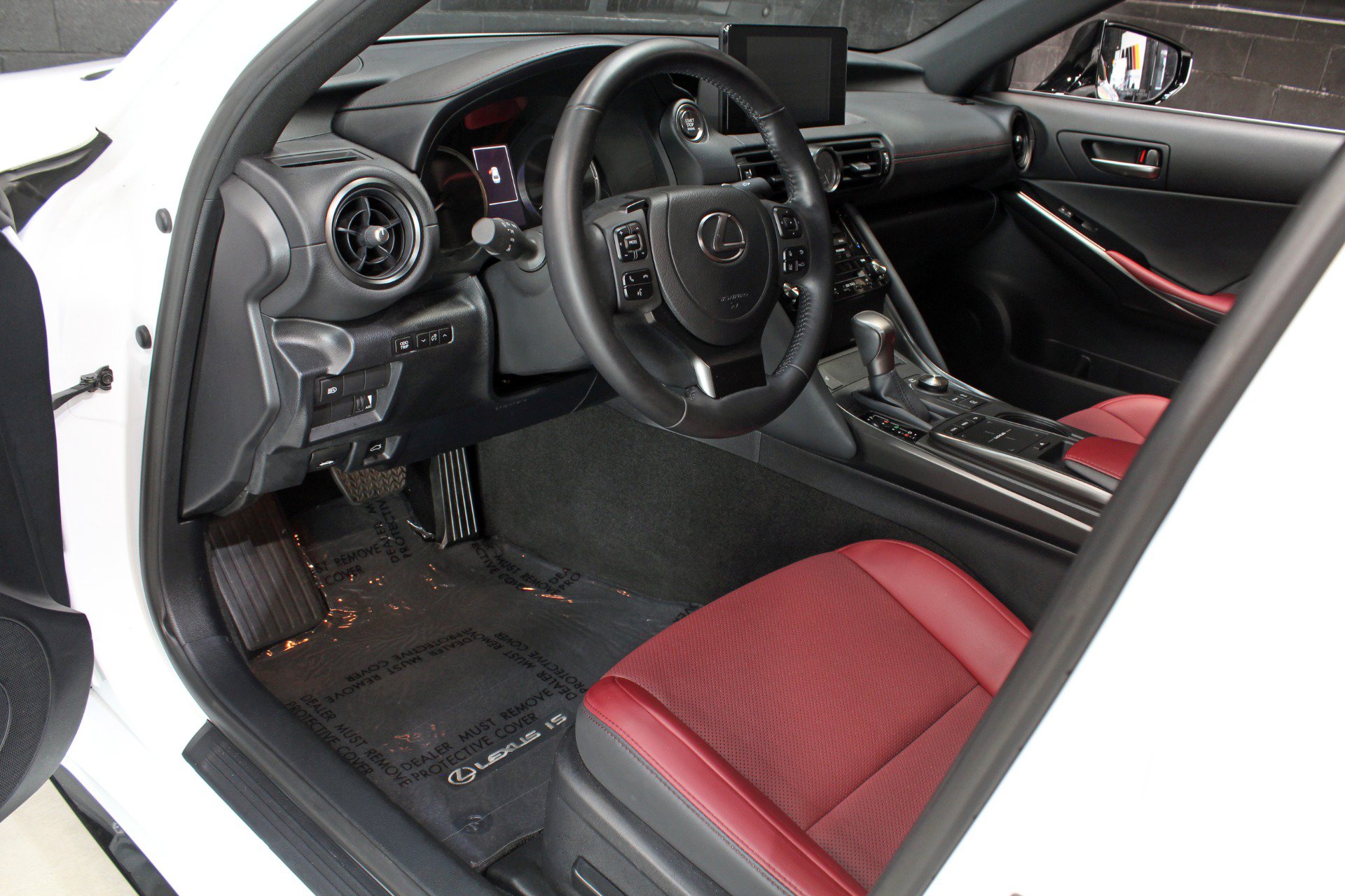 Used 2024 Lexus IS 350 F Sport RWD image 34