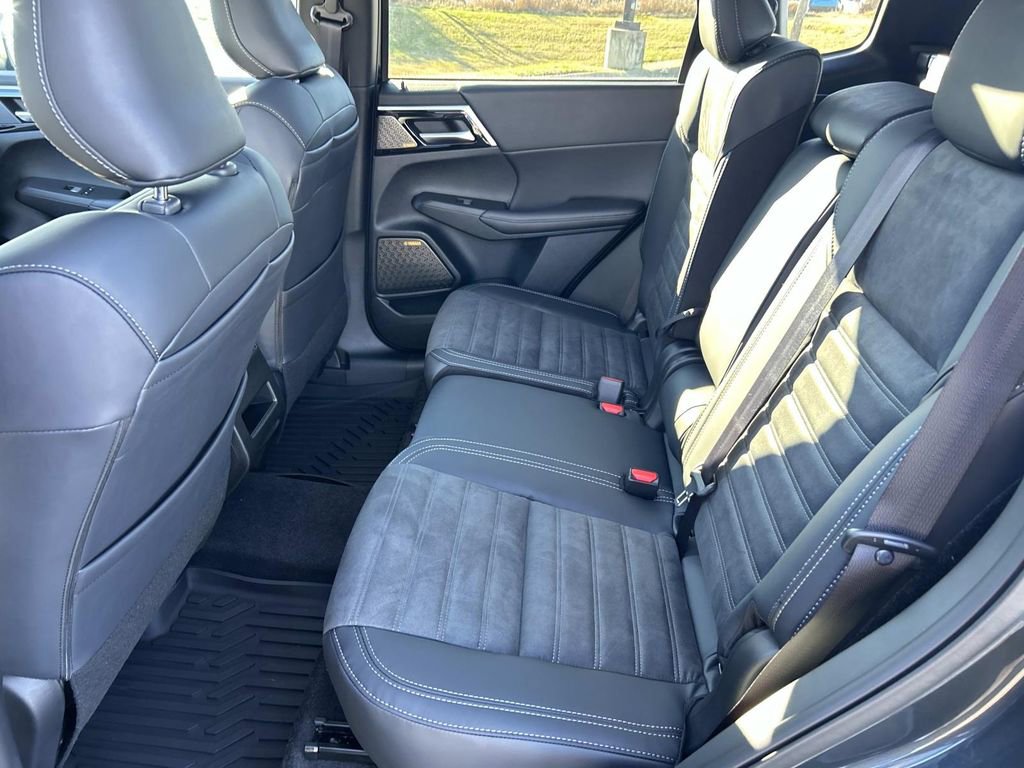 New 2026 Mitsubishi Outlander SE AWD/4WD image 19