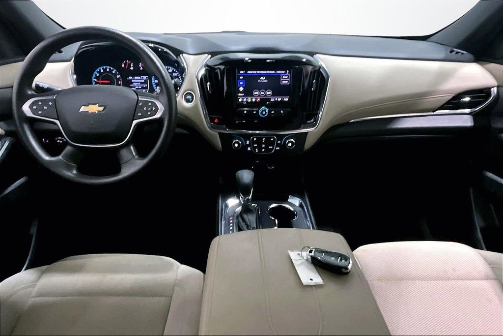 Used 2023 Chevrolet Traverse LS w/ Safety Package image 7