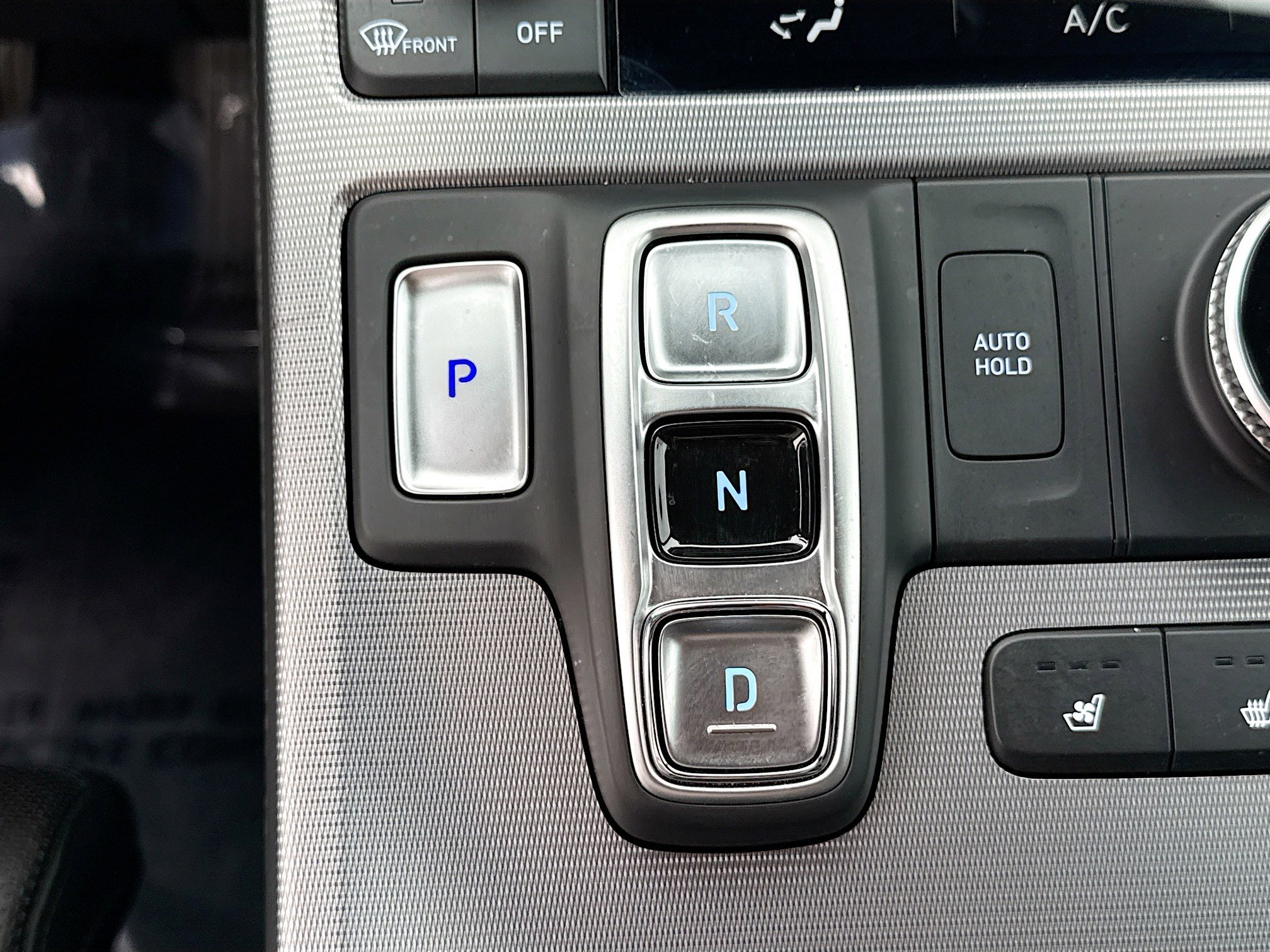 Used 2024 Hyundai Palisade Calligraphy image 30