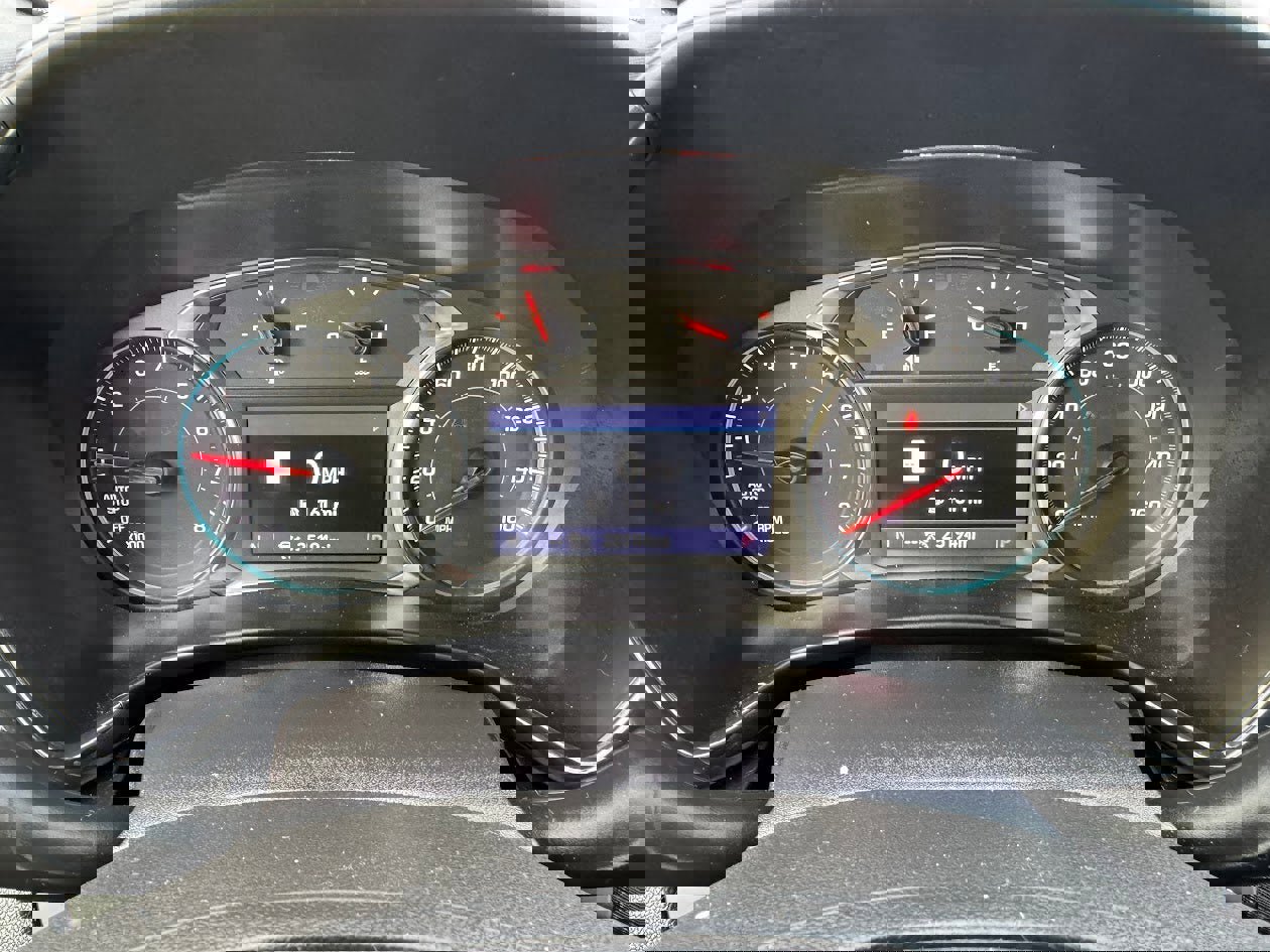 Used 2022 Chevrolet Equinox RS w/ Infotainment Package image 13