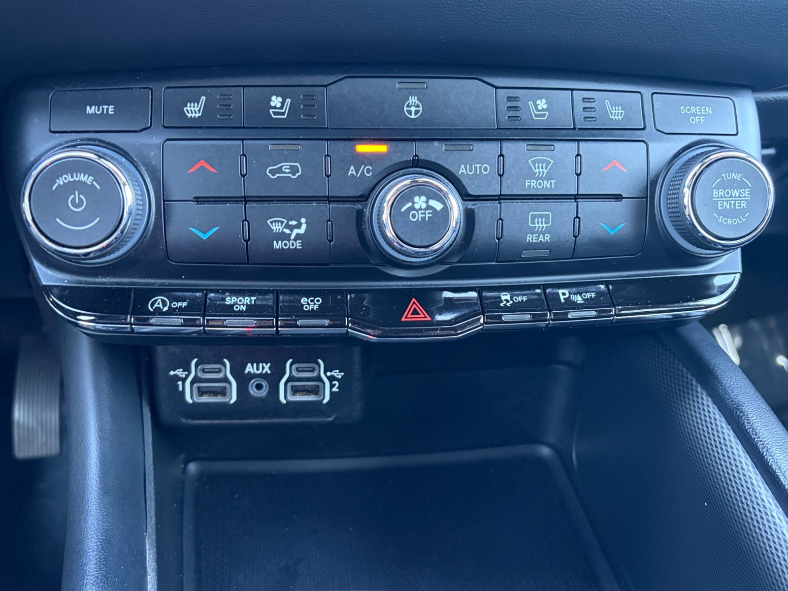 Used 2024 Dodge Durango GT AWD/4WD image 17