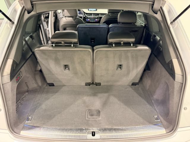 Used 2019 Audi Q7 3.0T Prestige AWD/4WD image 28