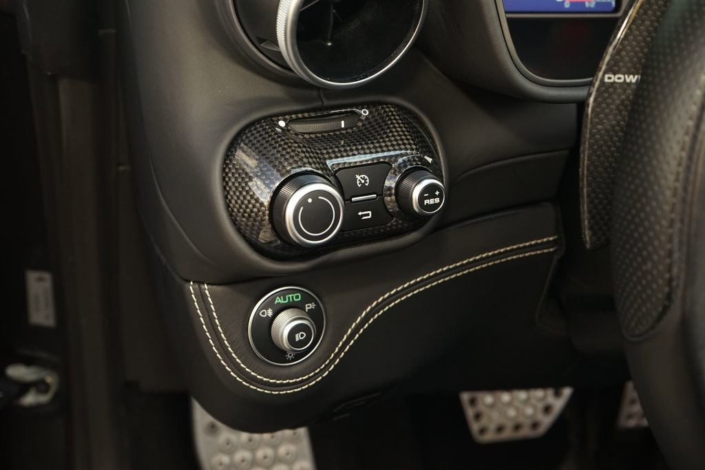 Used 2019 Ferrari Portofino image 19