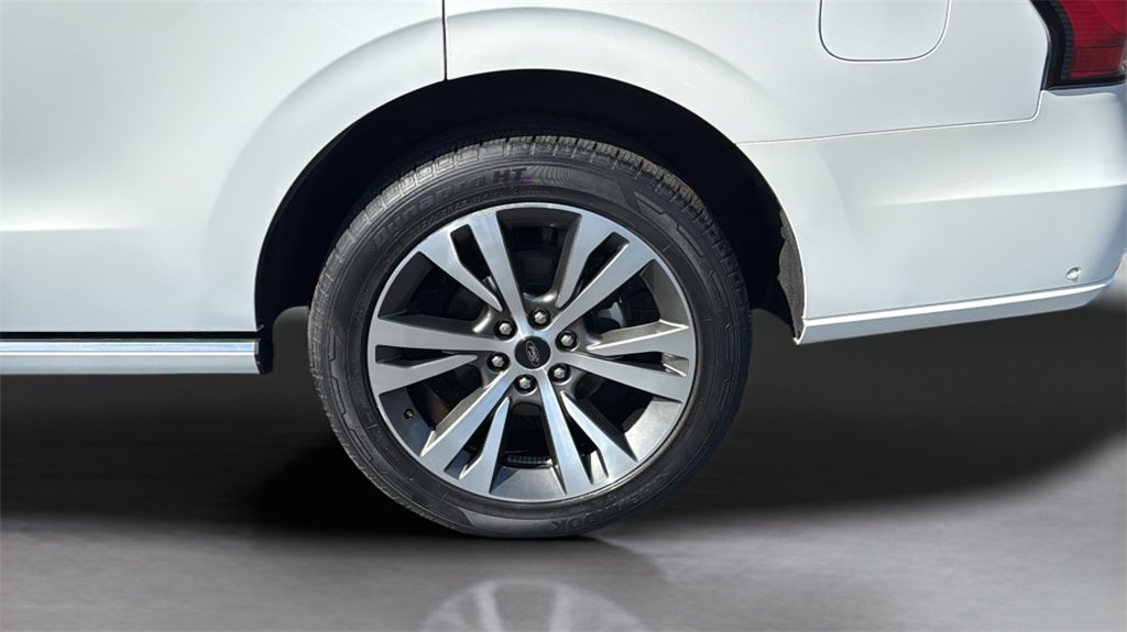 Used 2021 Ford Expedition Platinum image 14