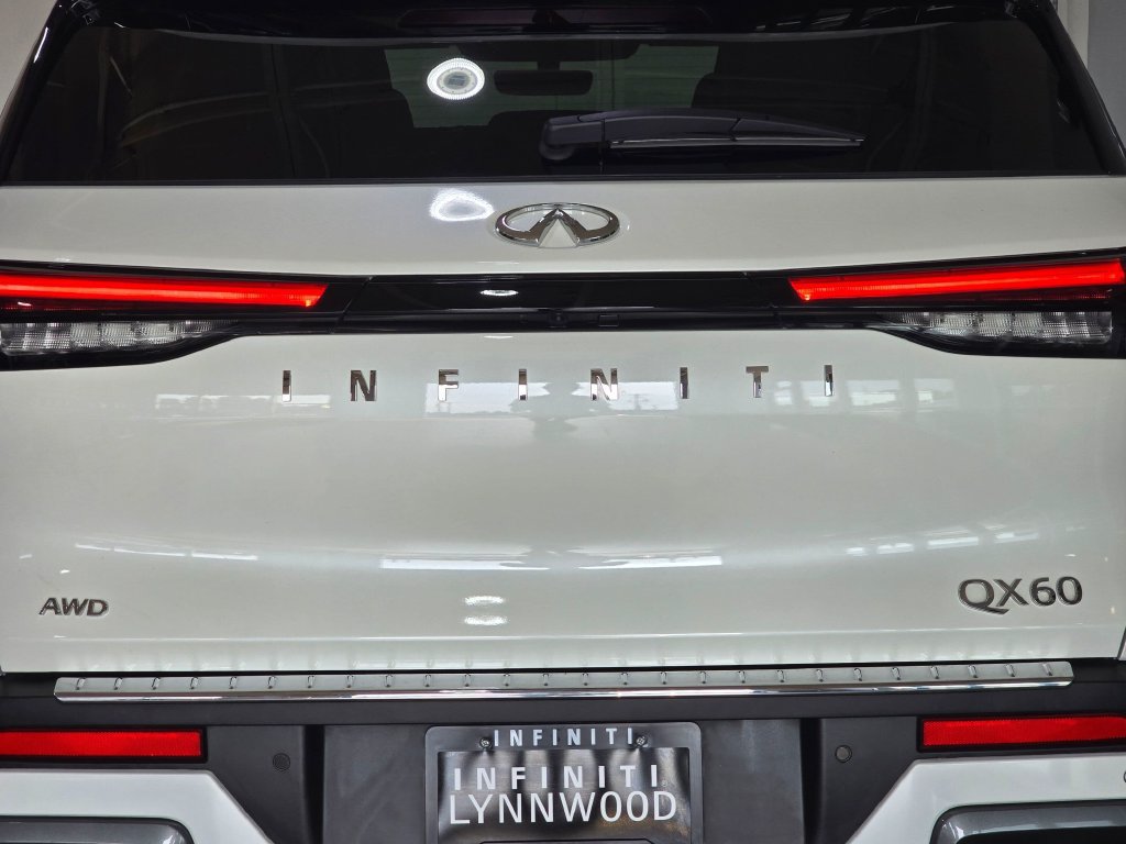 Certified 2023 INFINITI QX60 Sensory w/ Cargo Package AWD/4WD image 27