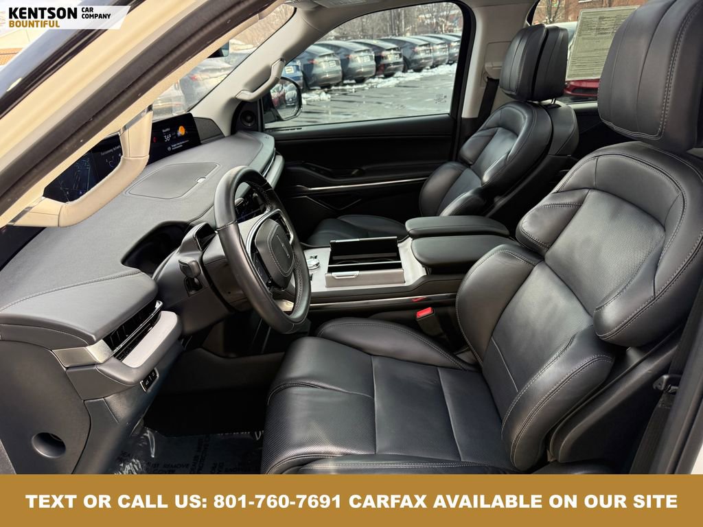 Used 2025 Lincoln Navigator L Reserve image 34