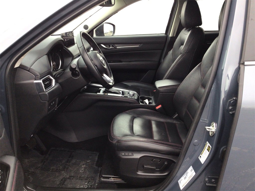 Used 2024 MAZDA CX-5 Carbon Edition image 9