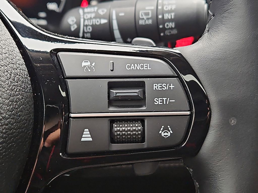 Used 2025 Honda Pilot Elite image 29