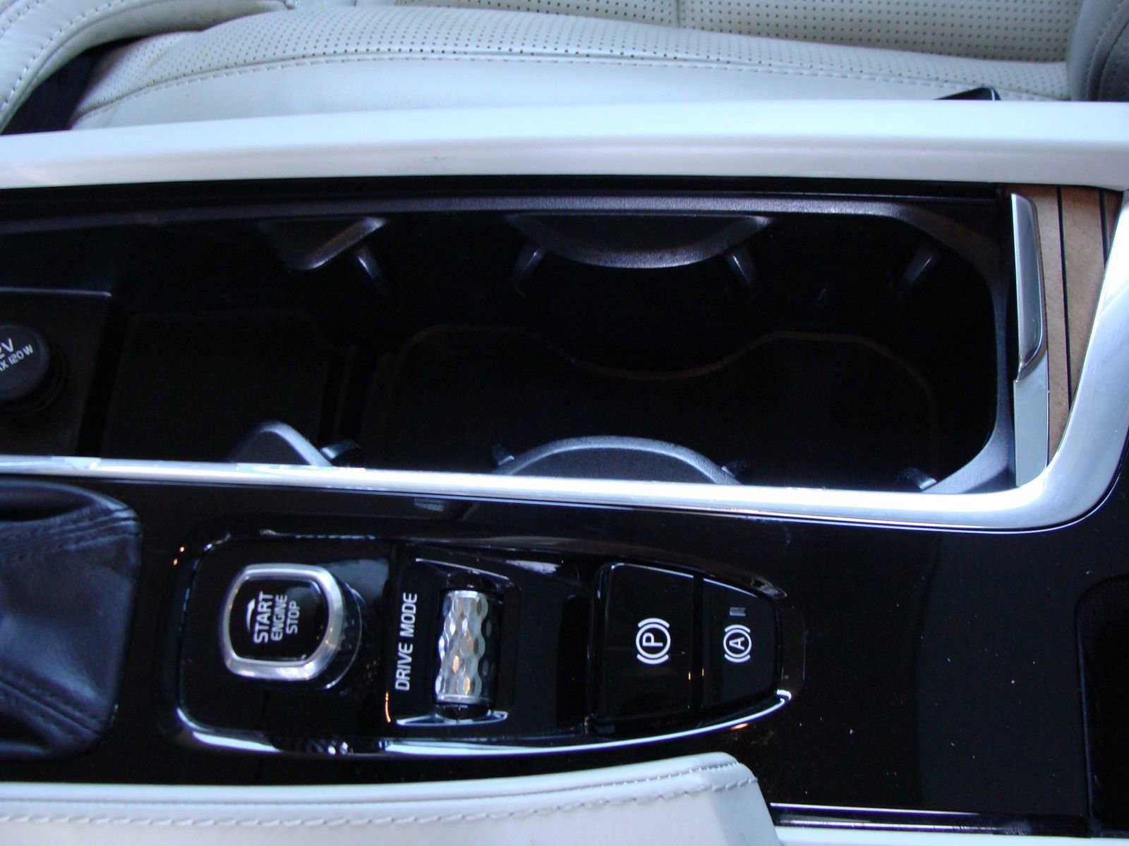 Used 2019 Volvo XC90 T6 Inscription w/ Protection Package AWD/4WD image 27