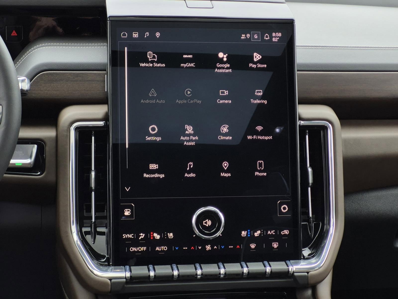 New 2026 GMC Yukon Denali Ultimate w/ LPO, Floor Liner Package image 18