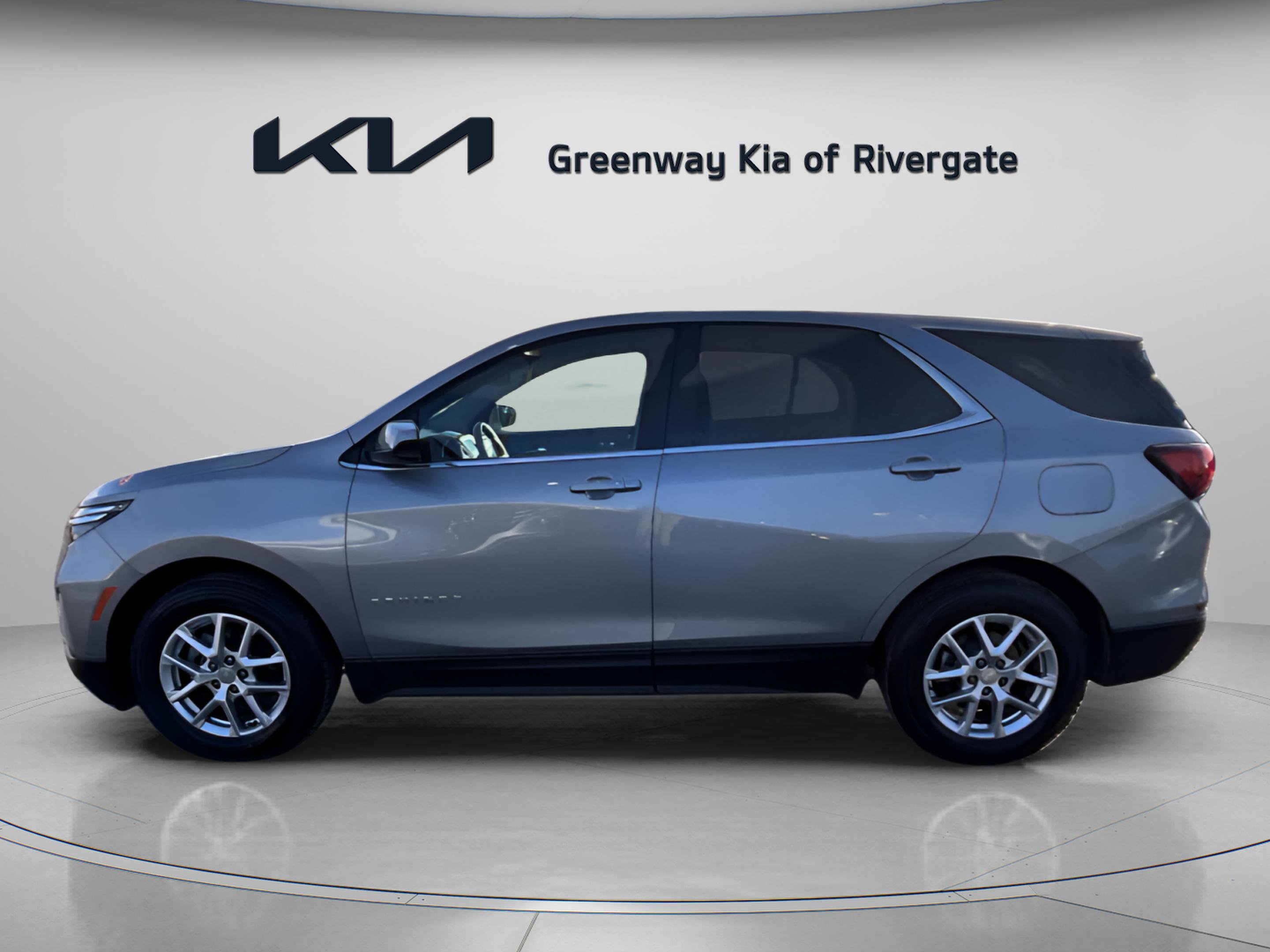 Used 2023 Chevrolet Equinox LT image 4