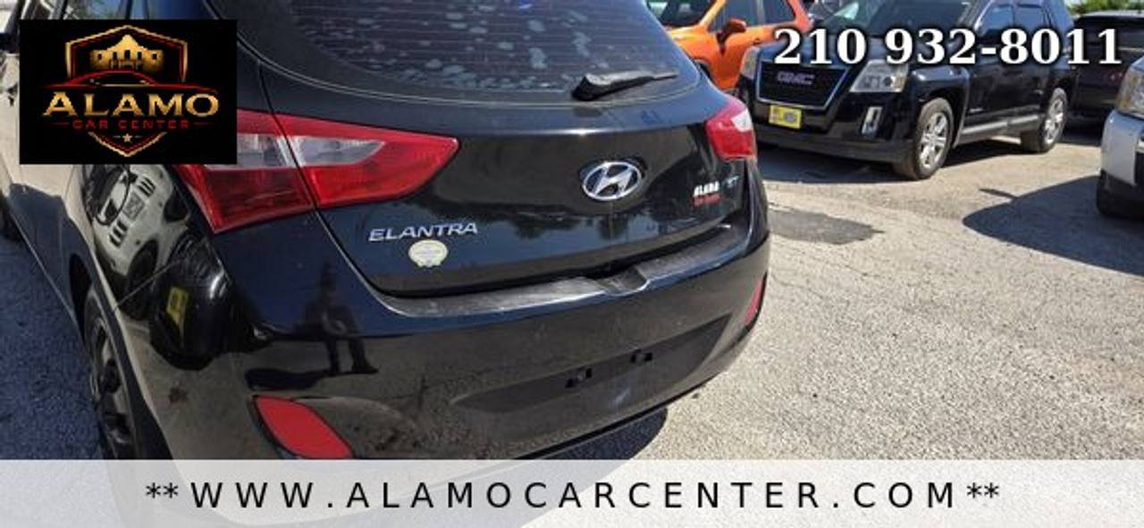 Used 2017 Hyundai Elantra GT FWD image 10