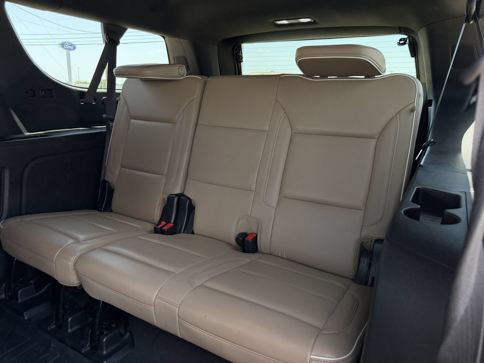 Used 2023 Chevrolet Suburban Premier RWD image 29