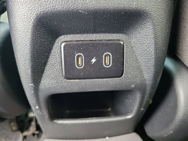Used 2024 Hyundai Venue SEL FWD image 12