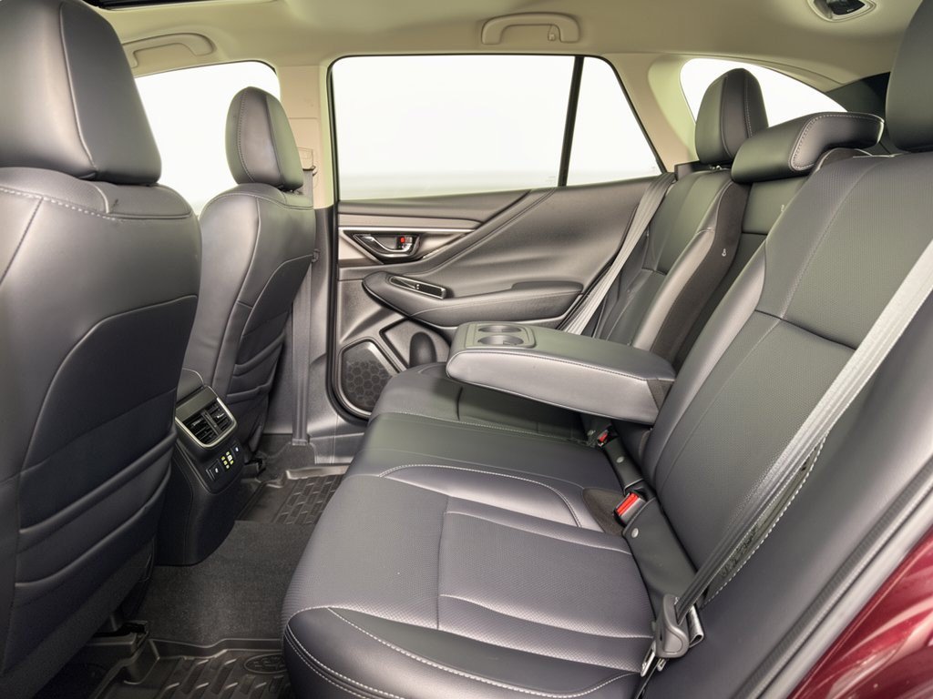 Used 2023 Subaru Outback Limited XT AWD/4WD image 25