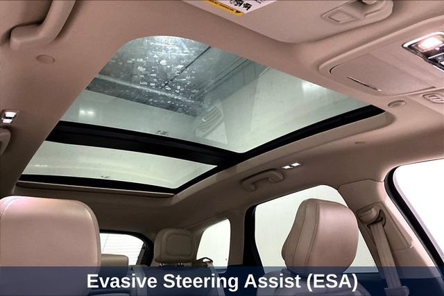 Used 2022 Lincoln Corsair Reserve w/ Equipment Group 201A AWD/4WD image 37