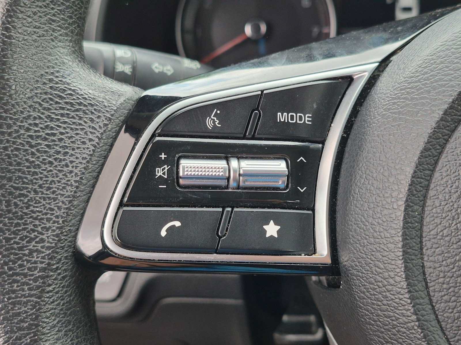 Certified 2024 Kia Forte LXS FWD image 16