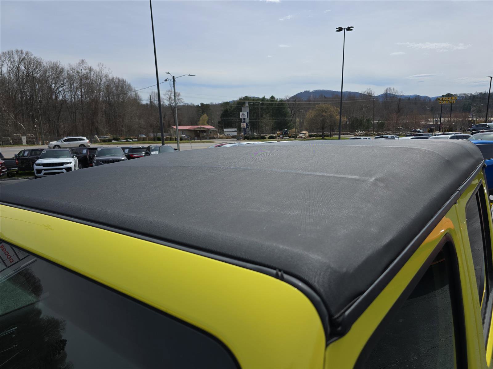 Used 2023 Jeep Gladiator Mojave image 12