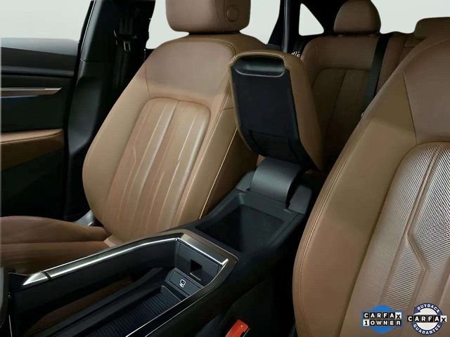 Used 2022 Audi e-tron Premium Plus w/ Premium Plus Package AWD/4WD image 66
