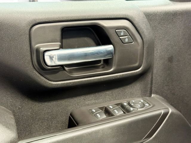 Used 2021 Chevrolet Silverado 2500 Custom w/ Custom Value Package image 15