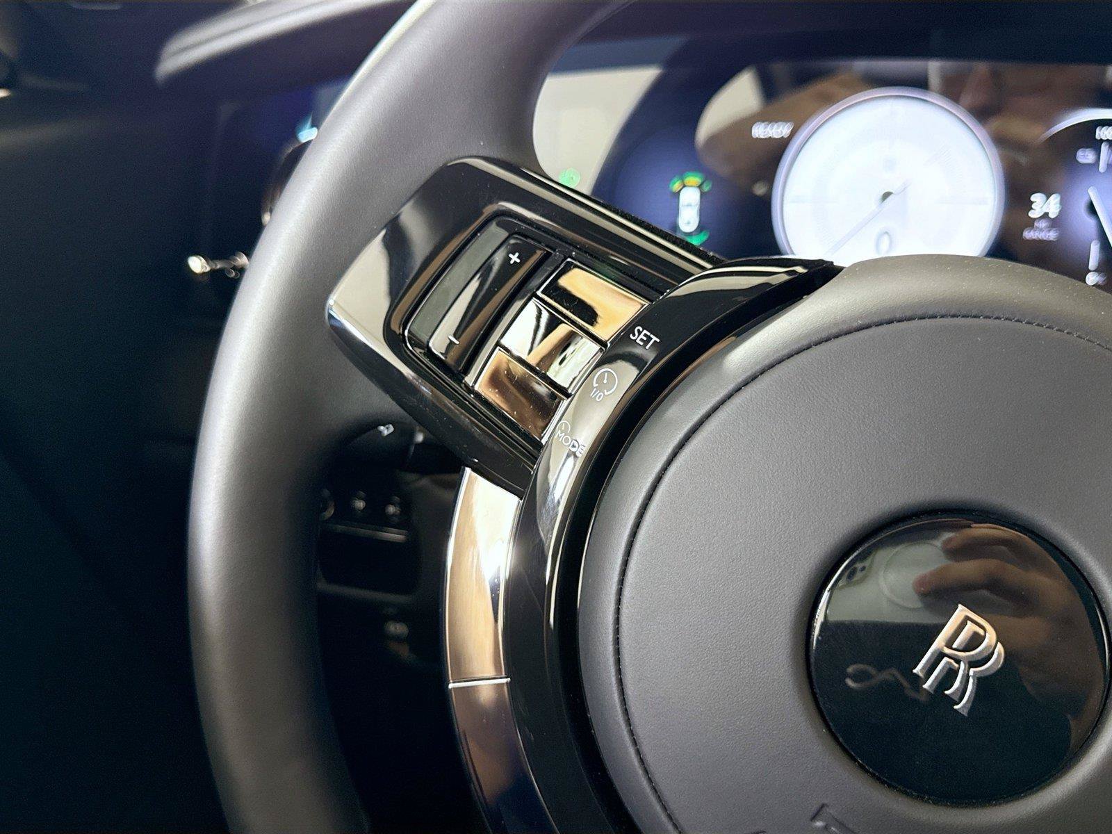 Used 2025 Rolls-Royce Spectre AWD/4WD image 24