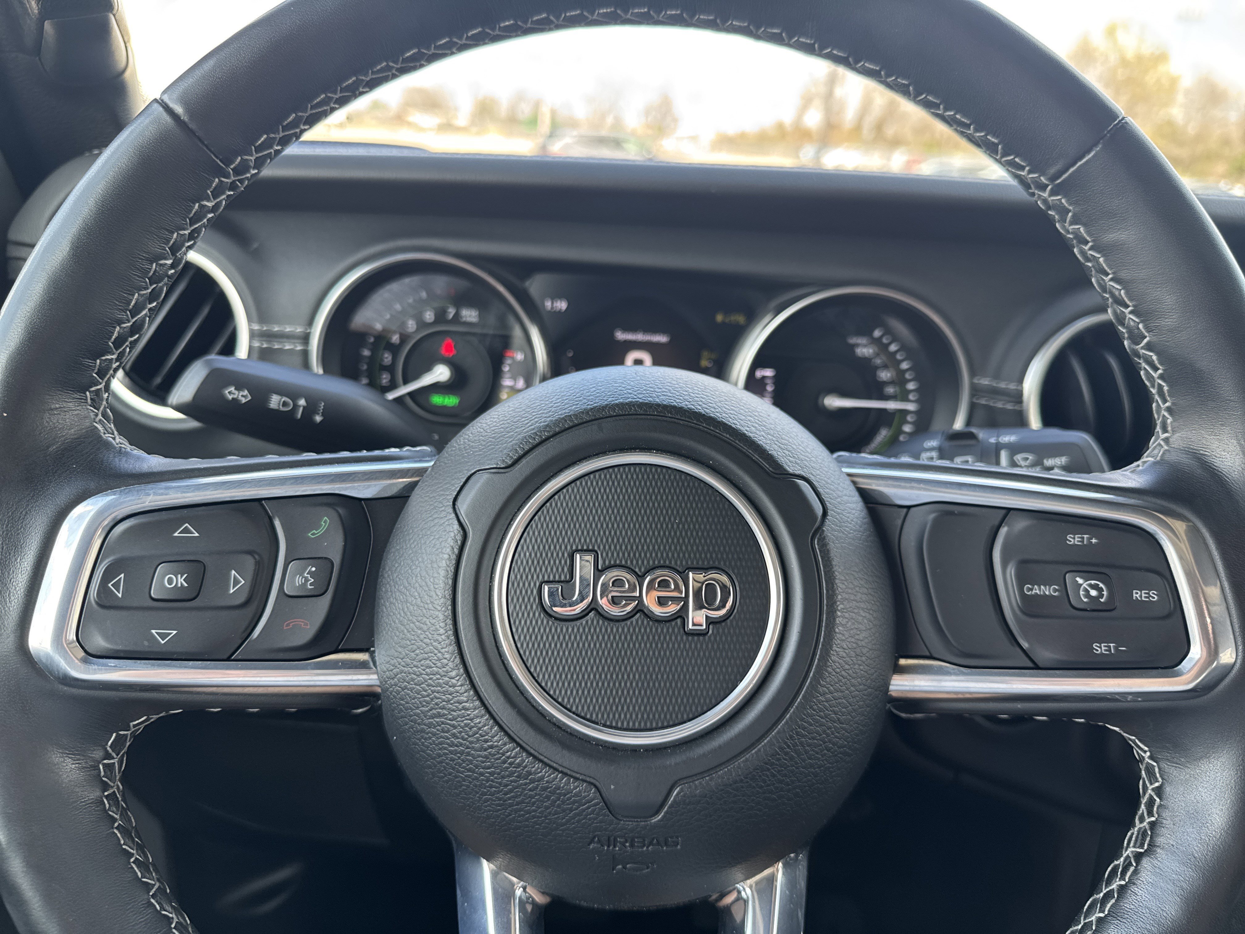 Certified 2023 Jeep Wrangler Sahara w/ Cold Weather Group image 10