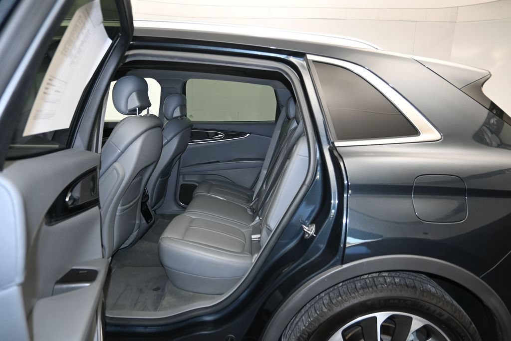 Used 2021 Lincoln Nautilus Reserve w/ Equipment Group 201A FWD image 24