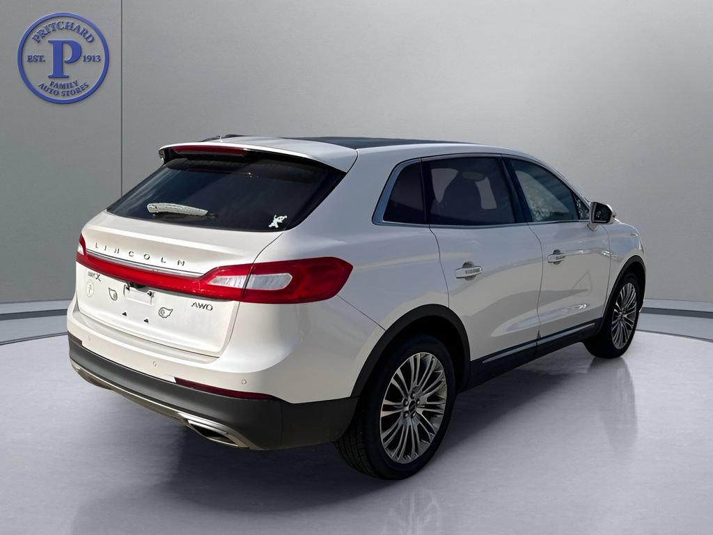 Used 2018 Lincoln MKX Reserve AWD/4WD image 7