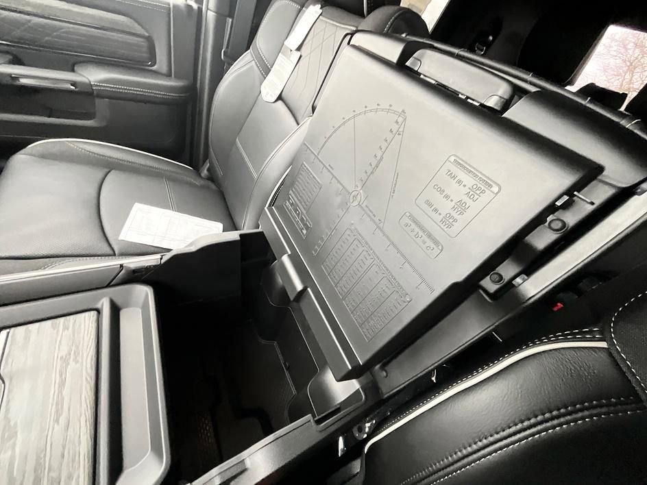 New 2026 RAM 3500 Limited image 27