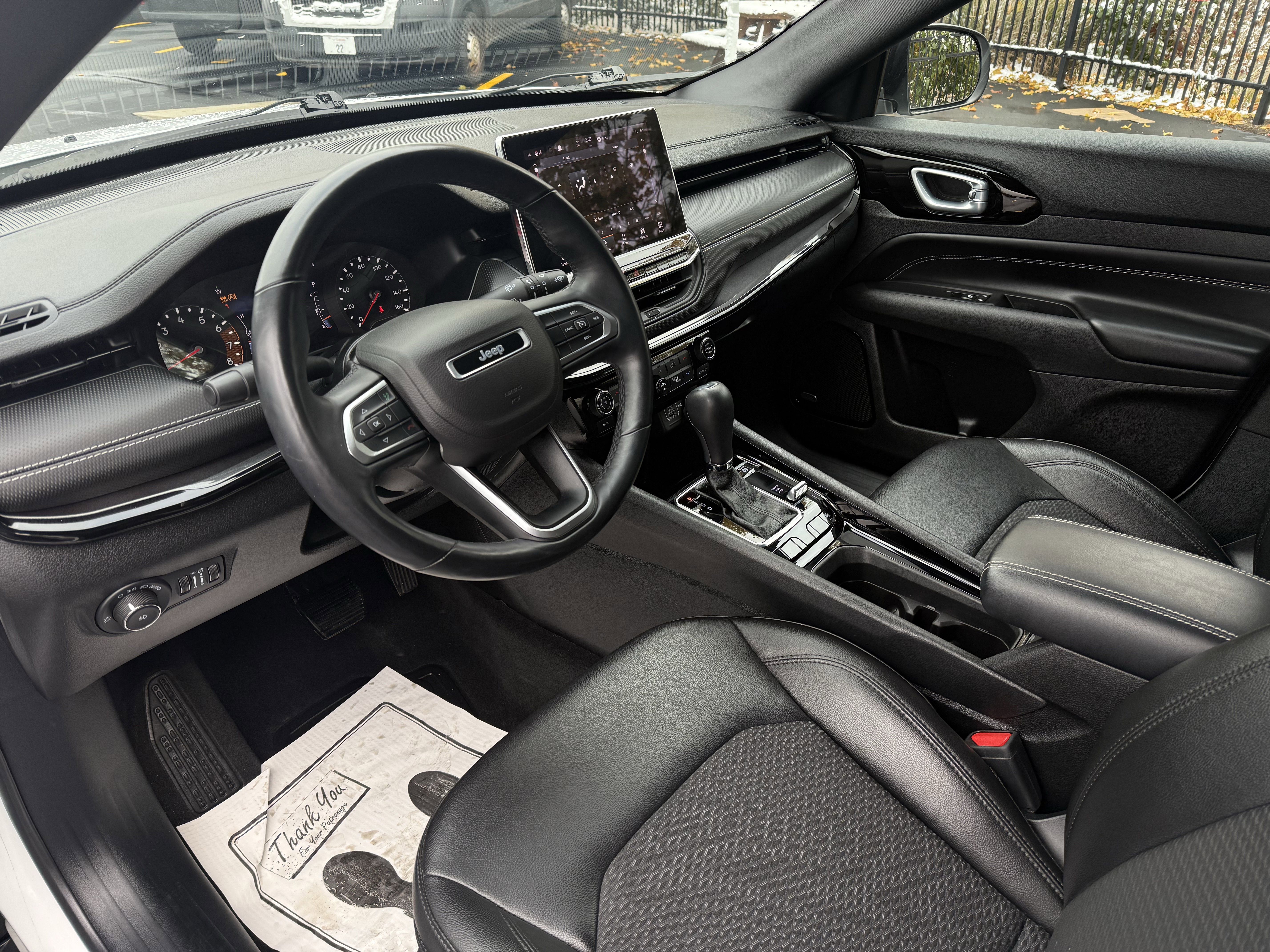 Used 2022 Jeep Compass Altitude w/ Sun and Sound Group image 14