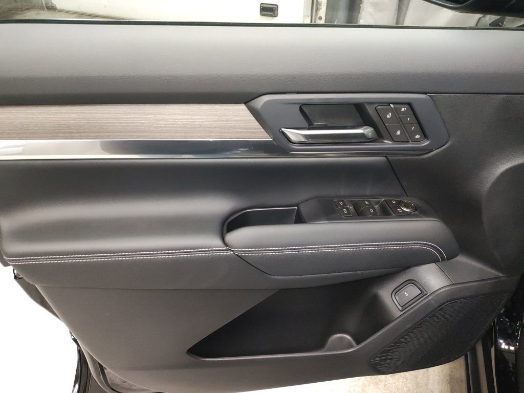 New 2026 GMC Terrain Denali w/ LPO, Floor Liner Package image 26