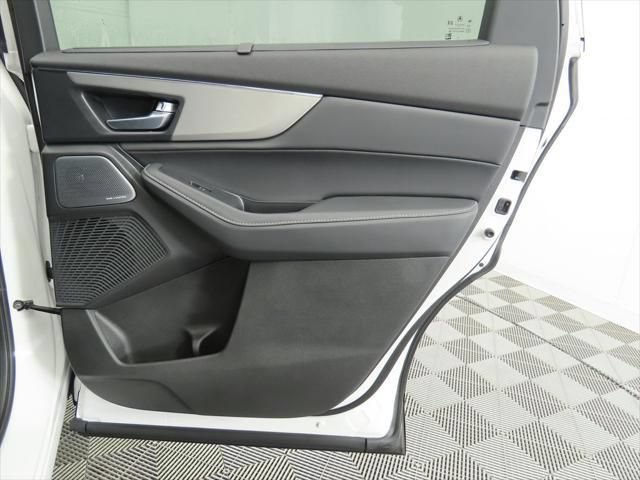 Used 2026 Acura MDX w/ Technology Package FWD image 28