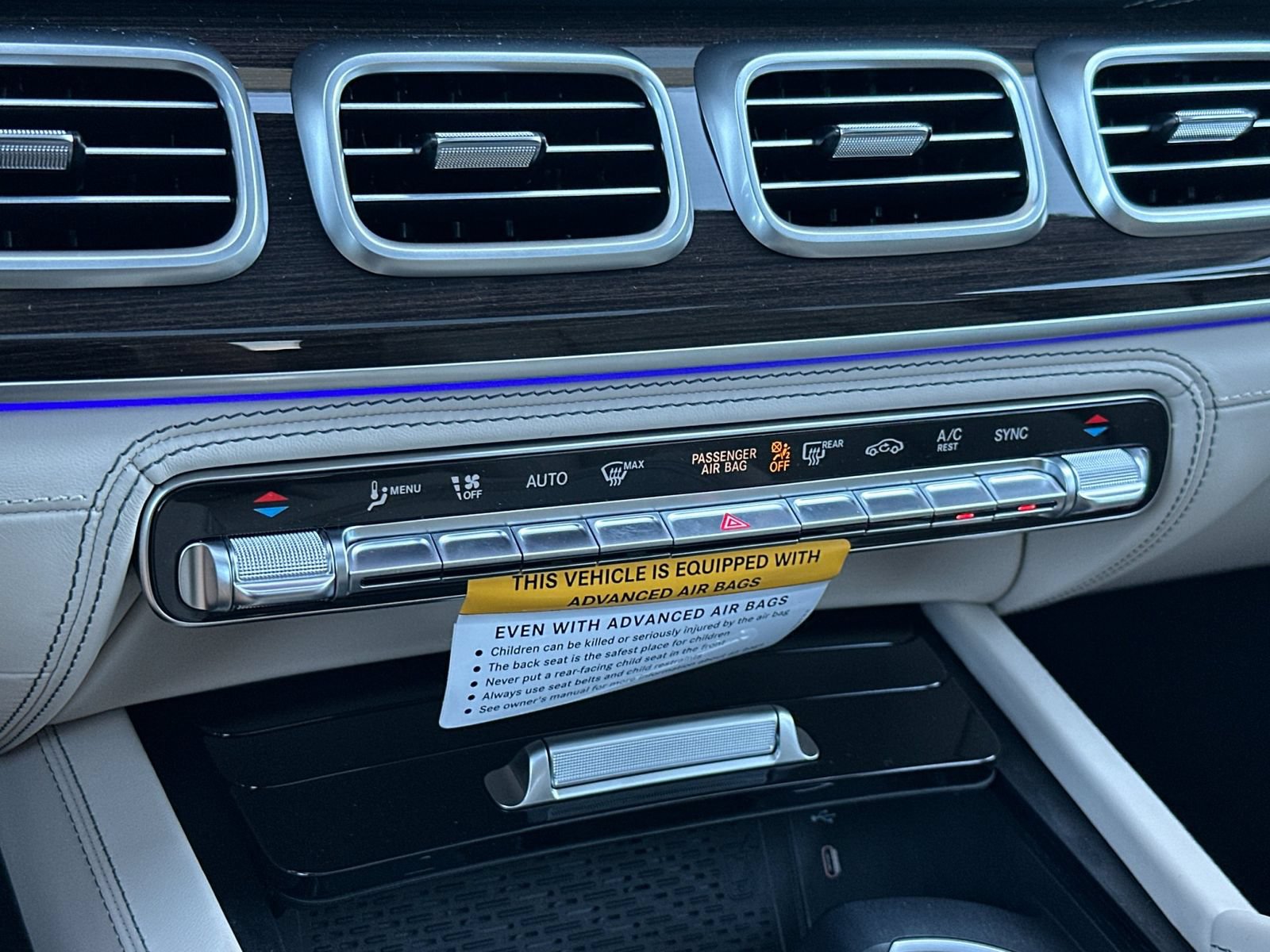 New 2026 Mercedes-Benz GLE 53 AMG 4MATIC image 23
