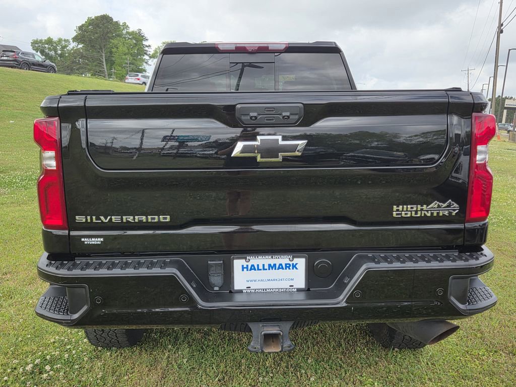 Used 2024 Chevrolet Silverado 2500 High Country w/ High Country Premium Package image 5