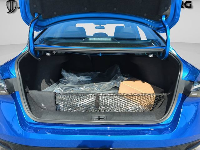 New 2026 Nissan Sentra SR w/ Floor Mat Package FWD image 17