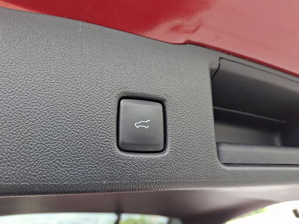 Certified 2022 Ford Escape SE w/ SE Sport Appearance Package AWD/4WD image 30