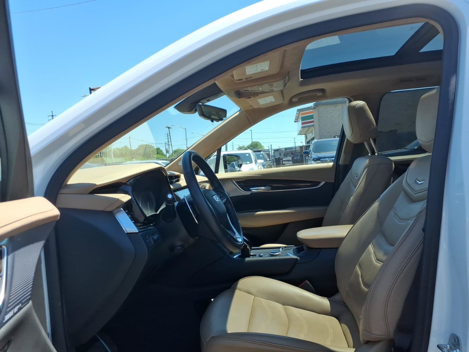 Certified 2024 Cadillac XT6 Sport w/ Platinum Package AWD/4WD image 24
