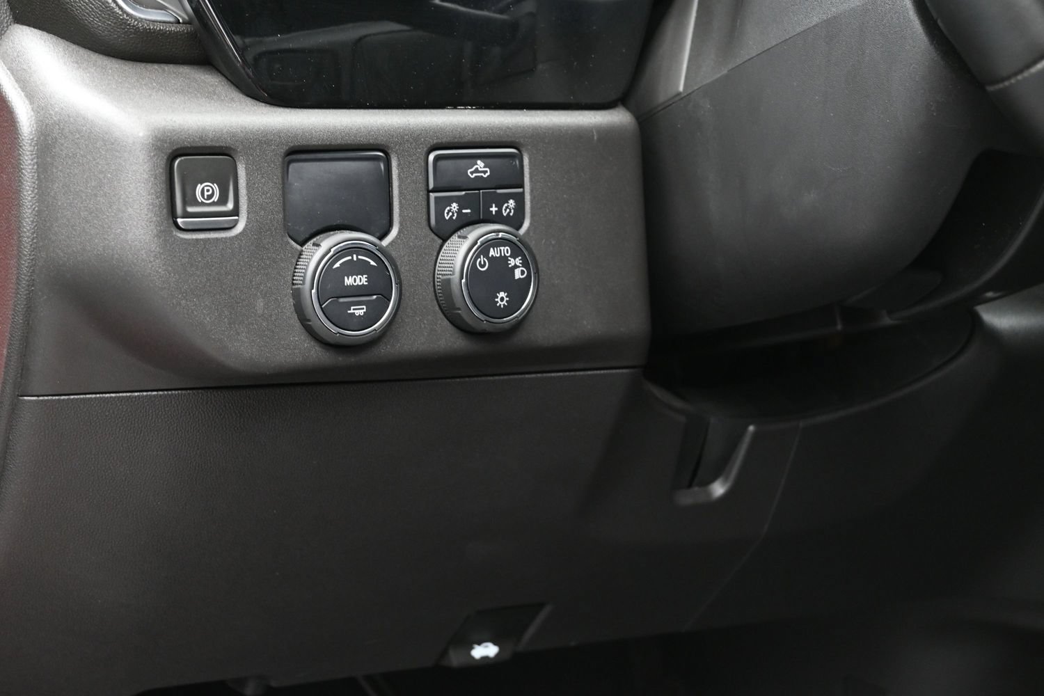 Used 2023 Chevrolet Silverado 1500 LT RWD image 23