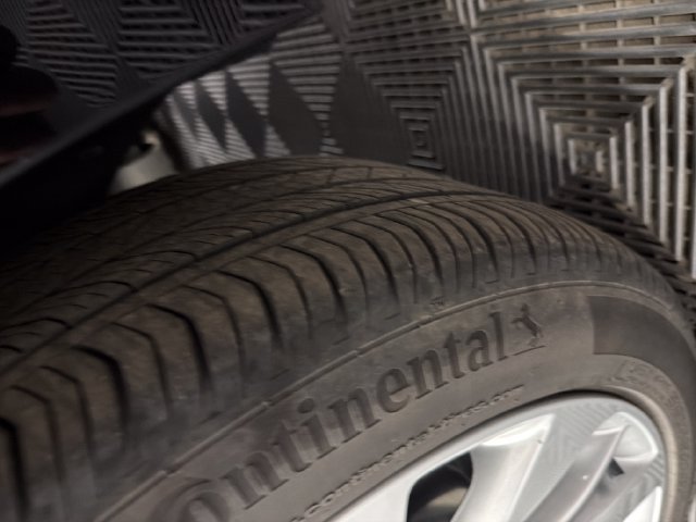 Used 2025 Buick Envision Avenir AWD/4WD image 29