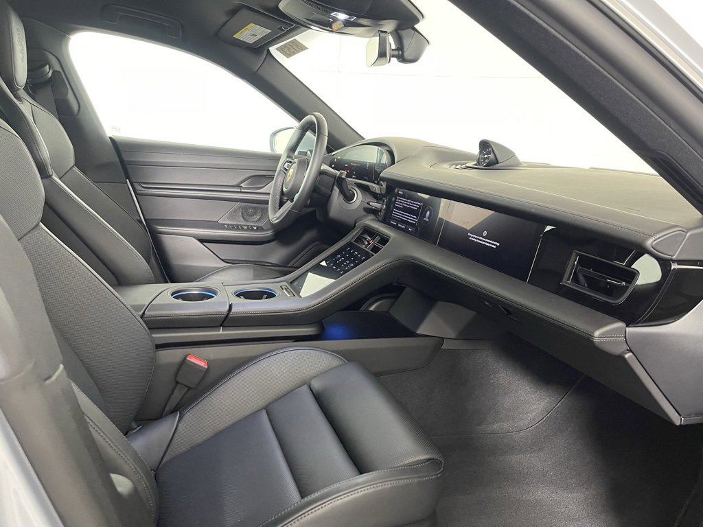 Used 2024 Porsche Taycan 4S image 15