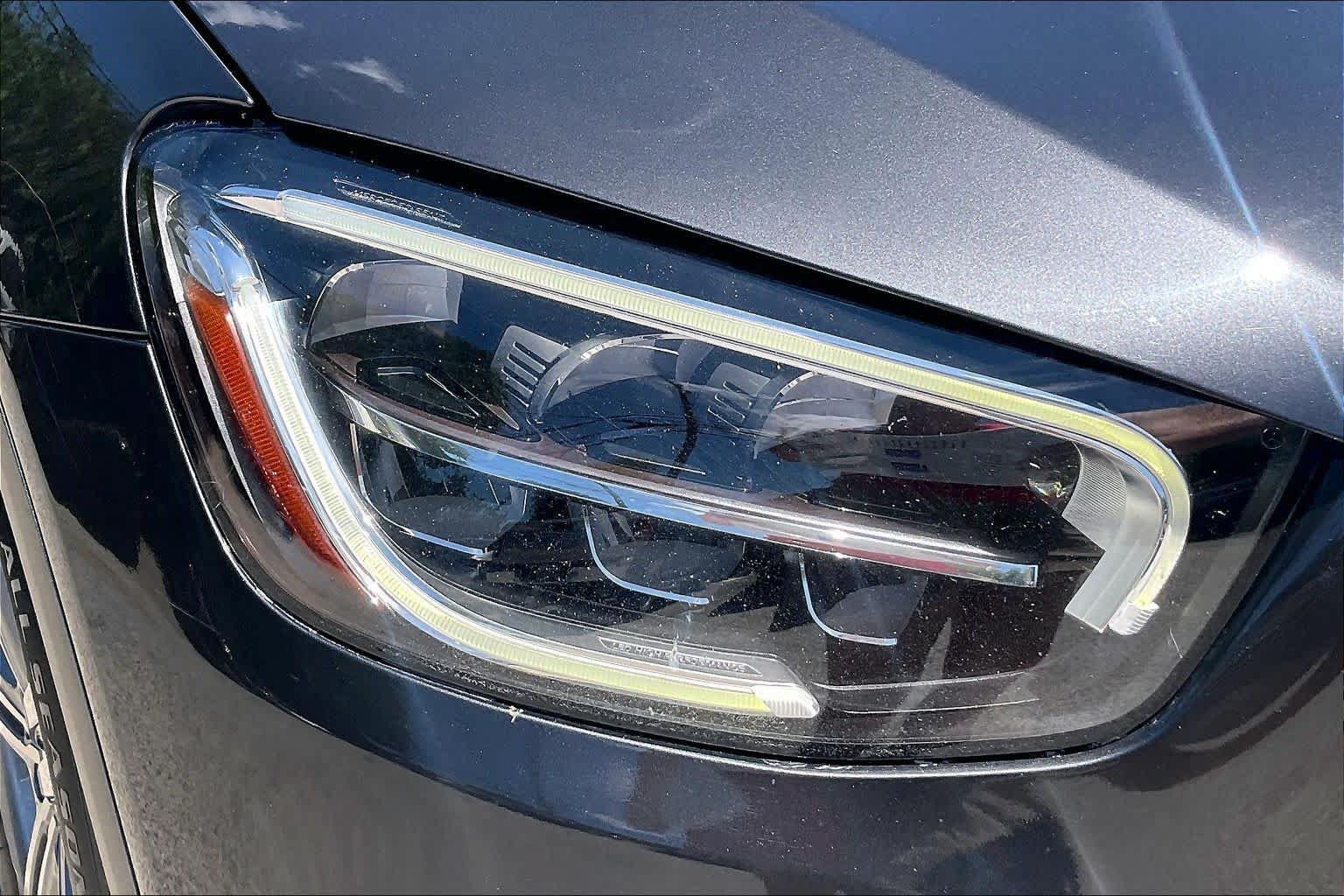 Used 2021 Mercedes-Benz GLC 300 image 27