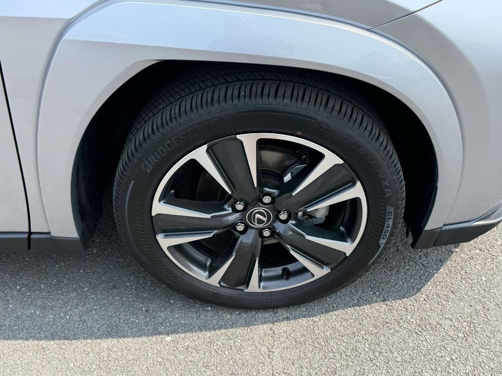 Used 2025 Lexus UX 300h AWD w/ Accessory Package (Z1) image 7