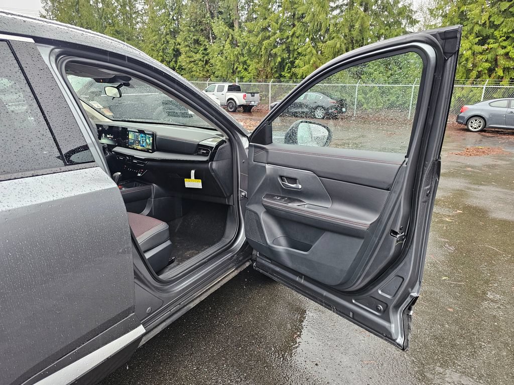 New 2026 Nissan Kicks SR w/ Cold Weather Package AWD/4WD image 25