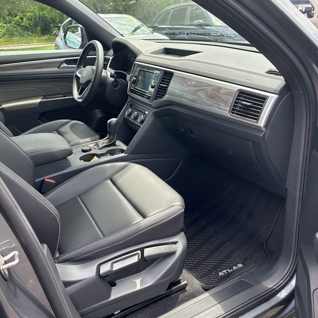 Used 2023 Volkswagen Atlas Cross Sport SE AWD/4WD image 18