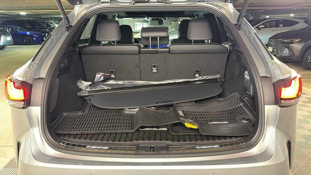 Certified 2025 Lexus RX 450h 450h+ Luxury w/ Convenience Package image 15